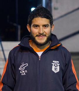 Entrenador de escuela de fútbol B y D en Quito Entrenador de escuela de fútbol B y D en Quito